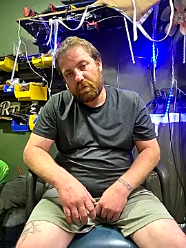 Snapshot of Txweld69 chatting on February 2026 07:13:02 AM Txweld69 online show from February 2026 07:13:02 AM