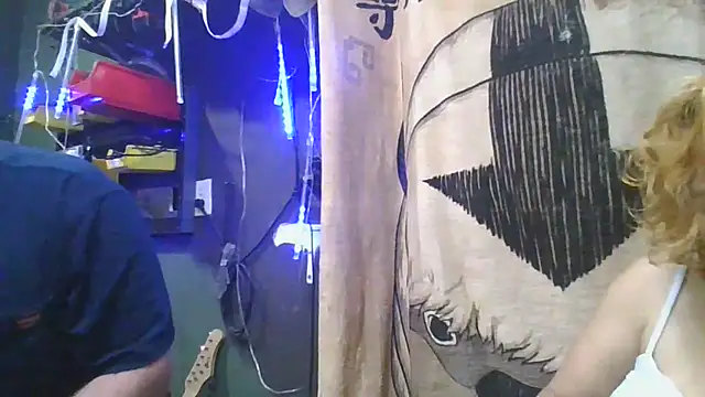 Snapshot of Eclipsed8 chatting on February 2026 09:27:01 AM Eclipsed8 online show from February 2026 09:27:01 AM