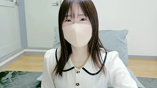 Snapshot of akane_room chatting on December 2025 01:13:01 AM akane room online show from December 2025 01:13:01 AM