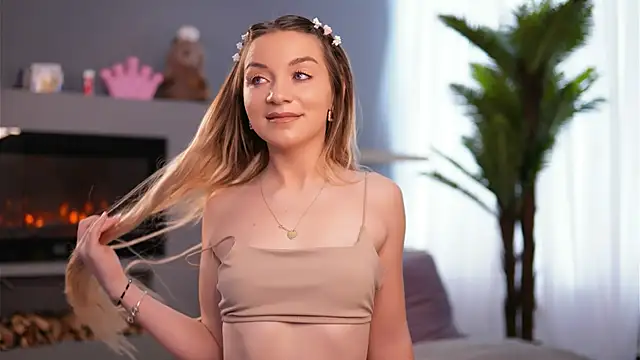 SkyEyesLuna online show from February 2026 04:06:01 AM