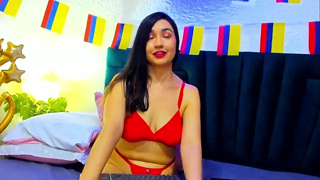 VictoriaRouge  online show from July 2026 12:02:02 AM