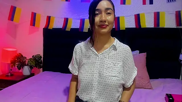 VictoriaRouge  online show from July 2026 08:55:02 PM