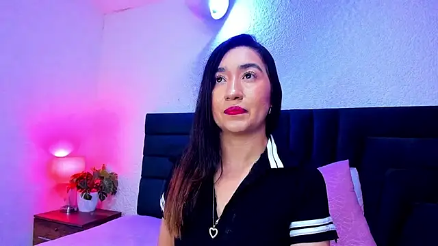 VictoriaRouge  online show from August 2026 08:22:02 PM