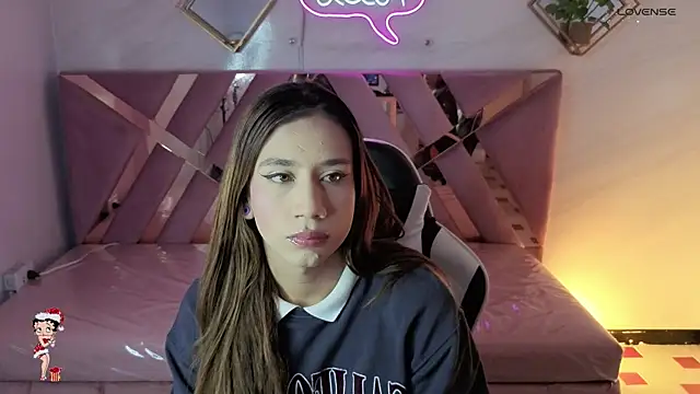 Evy Luxx v online show from November 2025 03:53:02 AM