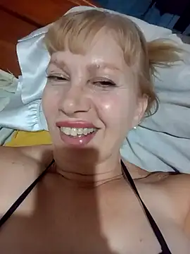 Snapshot of SexyMilf1211 chatting on February 2026 03:39:02 PM SexyMilf1211 online show from February 2026 03:39:02 PM