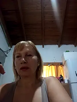 Snapshot of SexyMilf1211 chatting on February 2026 02:18:01 PM SexyMilf1211 online show from February 2026 02:18:01 PM