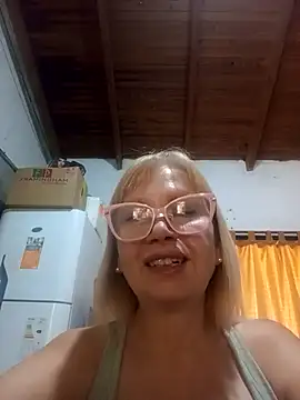 Snapshot of SexyMilf1211 chatting on March 2026 04:23:01 PM SexyMilf1211 online show from March 2026 04:23:01 PM