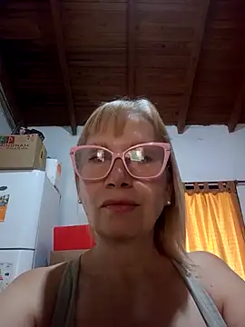 Snapshot of SexyMilf1211 chatting on March 2026 03:45:01 PM SexyMilf1211 online show from March 2026 03:45:01 PM