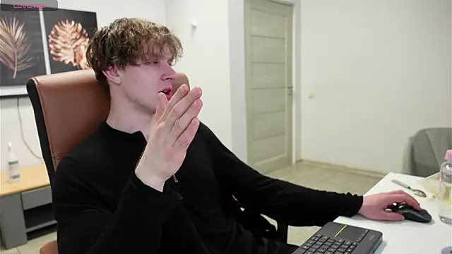 Charles Dreams online show from March 2026 03:12:02 AM