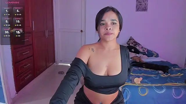 Tatiana-Jaaramillo online show from March 2026 06:18:02 PM