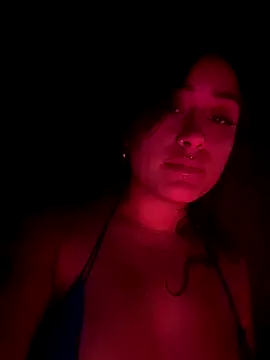 Snapshot of Felinamiau chatting on December 2025 08:03:01 PM Felinamiau online show from December 2025 08:03:01 PM