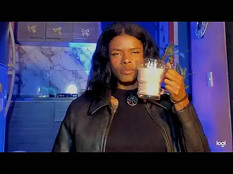 Snapshot of aprille15 chatting on February 2026 03:34:02 AM aprille15 online show from February 2026 03:34:02 AM