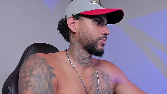 LuigiVitale 1 online show from February 2026 01:33:01 AM