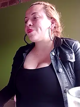 Snapshot of Rouse_hot_ chatting on February 2026 09:00:01 PM Rouse hot online show from February 2026 09:00:01 PM