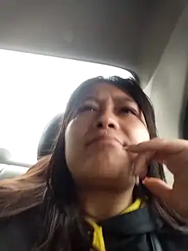 Kitty 25x online show from November 2025 01:33:02 PM