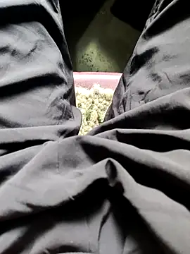 Snapshot of Fun_with_me05 chatting on November 2025 02:50:02 AM Fun with me05 online show from November 2025 02:50:02 AM