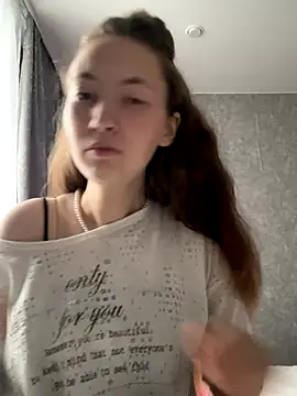 Holy Poly online show from November 2025 08:15:01 AM