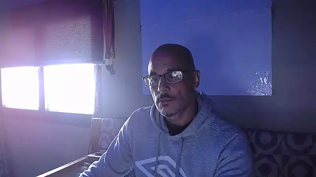 Snapshot of Marck_80 chatting on November 2025 08:57:01 AM Marck 80 online show from November 2025 08:57:01 AM