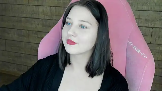 TinnaBurton online show from January 2026 04:23:01 PM