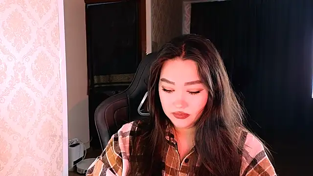 Emma Uilson online show from December 2025 02:27:01 AM