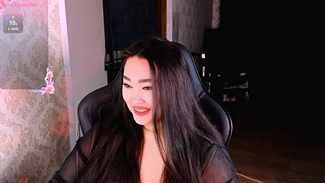 Snapshot of Emma_Uilson chatting on March 2026 06:15:02 PM Emma Uilson online show from March 2026 06:15:02 PM