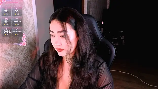 Snapshot of Emma_Uilson chatting on April 2026 10:40:02 PM Emma Uilson online show from April 2026 10:40:02 PM