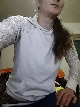 CrazyMaya39 online show from February 2026 09:33:01 PM