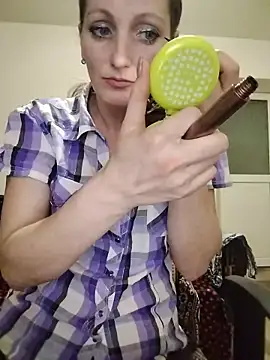 CrazyMaya39 online show from February 2026 11:17:01 PM