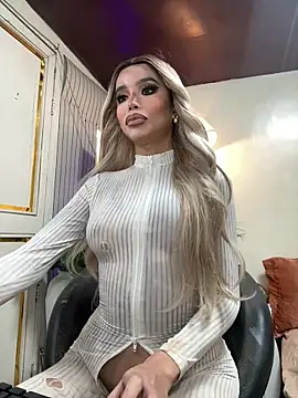  SandraHornball  online show from December 2025 04:00:01 PM