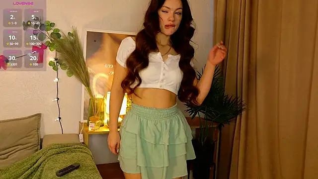 Taylla Nouell online show from December 2025 07:26:02 AM