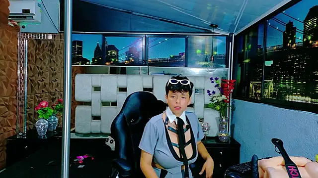 Snapshot of lunabustygirl chatting on November 2025 02:36:02 AM lunabustygirl online show from November 2025 02:36:02 AM