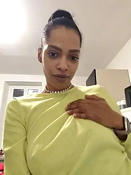 Snapshot of chanell95 chatting on November 2025 02:05:01 PM chanell95 online show from November 2025 02:05:01 PM