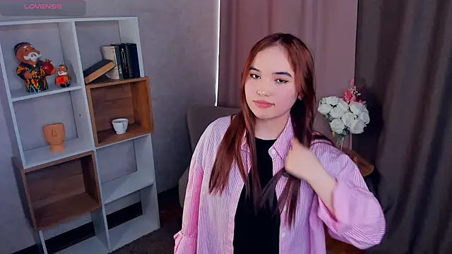 BetseyLaszlo online show from November 2025 07:35:02 AM