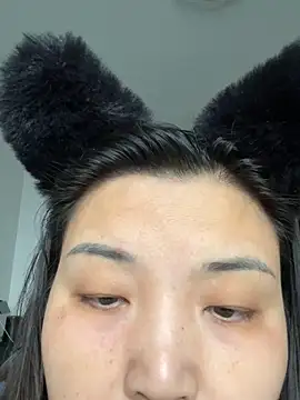 Yezi-a online show from February 2026 02:49:02 AM