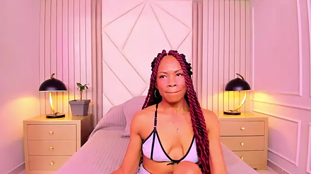 LailaDavidson online show from November 2025 01:04:01 PM