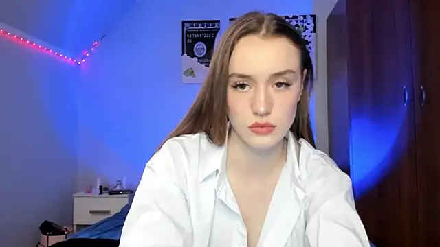 tinyglow online show from May 2026 10:58:01 PM