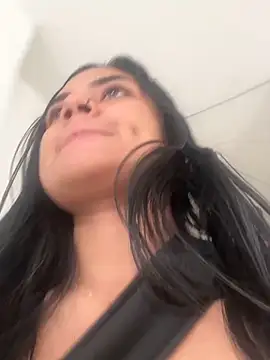 Snapshot of lizmy chatting on December 2025 09:09:02 PM lizmy online show from December 2025 09:09:02 PM