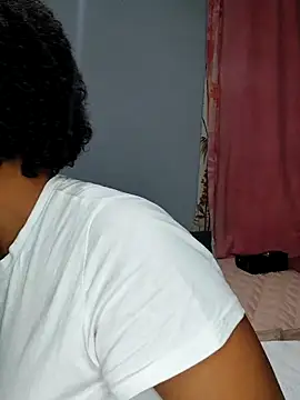 Naive618 online show from November 2025 01:05:01 AM