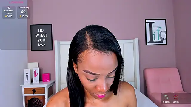 Snapshot of SandyAdaeze chatting on December 2025 12:03:02 PM SandyAdaeze online show from December 2025 12:03:02 PM