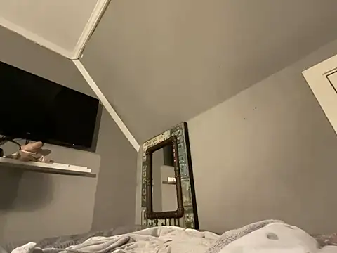 Lockig online show from February 2026 09:19:01 PM