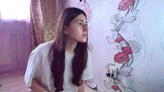 Snapshot of KristinaScott chatting on November 2025 08:28:01 AM KristinaScott online show from November 2025 08:28:01 AM