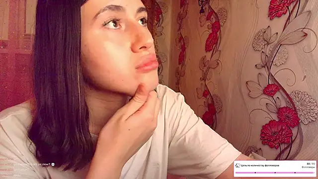 Snapshot of KristinaScott chatting on December 2025 07:07:01 PM KristinaScott online show from December 2025 07:07:01 PM