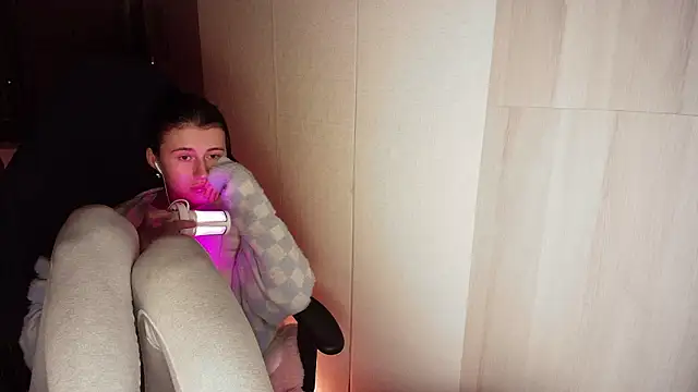 KristinaScott online show from March 2026 08:14:01 PM