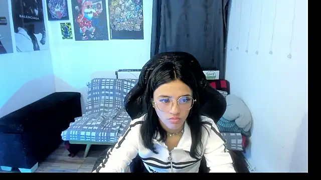 Candy  Girll18 online show from February 2026 11:23:01 PM