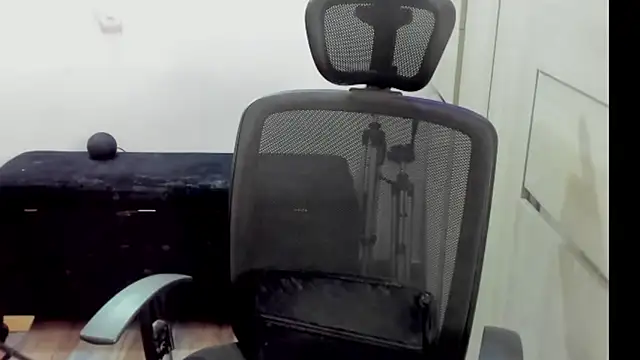 Candy  Girll18 online show from March 2026 10:32:01 PM