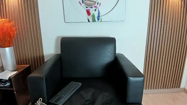 Emily Frostt online show from March 2026 11:37:02 AM