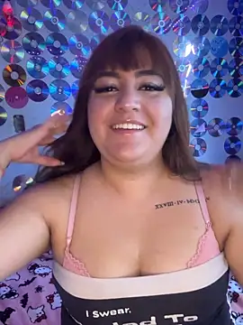 love queen02 online show from May 2026 06:04:01 PM