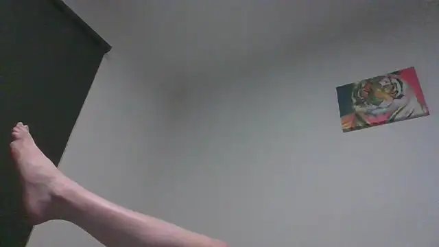 Snapshot of YackedStranger chatting on November 2025 12:45:02 PM YackedStranger online show from November 2025 12:45:02 PM