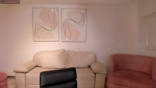 HaileyRoss  online show from February 2026 11:39:02 AM