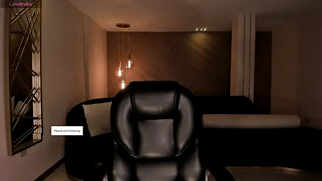 HaileyRoss  online show from June 2026 11:10:01 AM